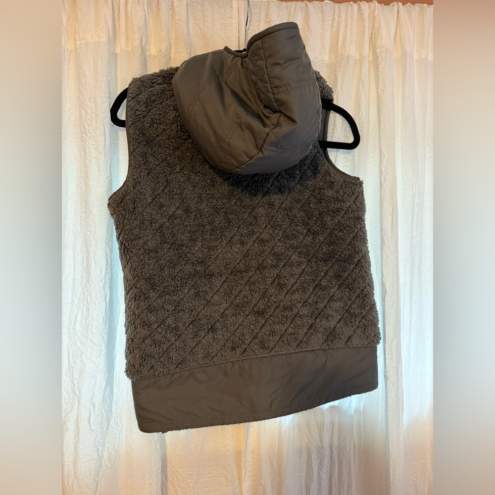 Patagonia Reverable Vest - Picture 2 of 5